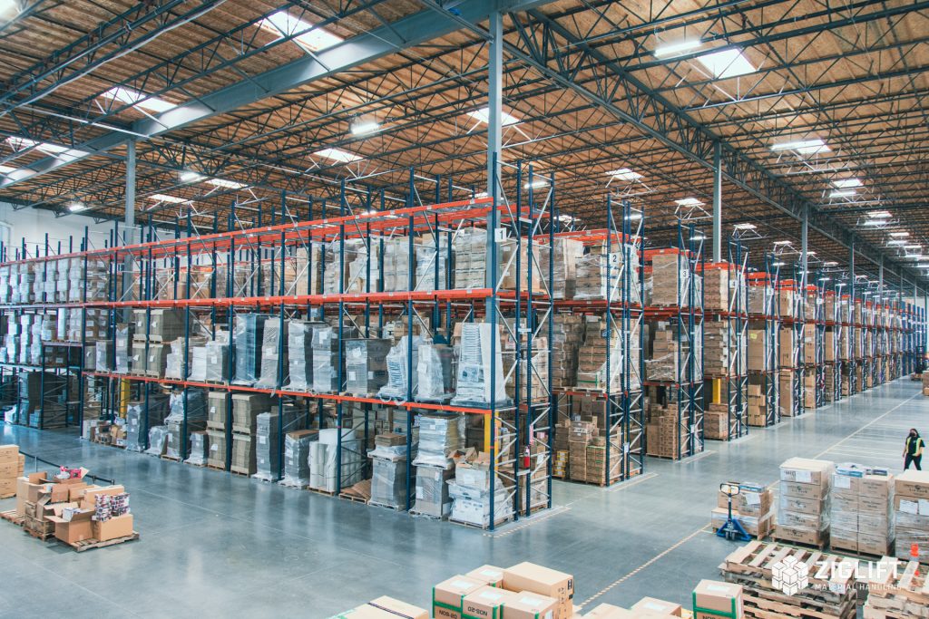 Rows of industrial pallet racks loaded with pallets in a Minneapolis warehouse